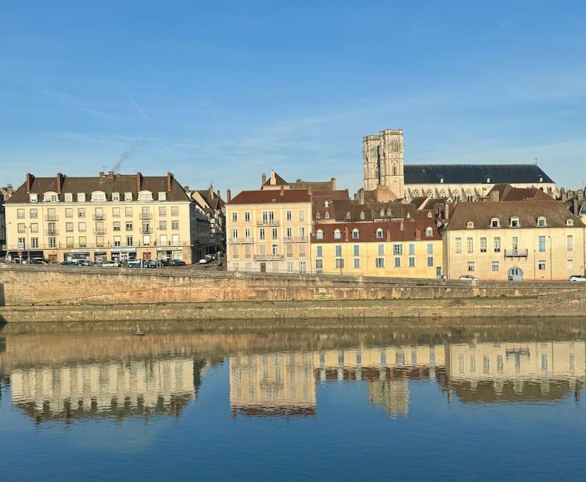 Appartement Avec Magnifique Vue Sur La Saone Et Son Balcon Chalon-sur-Saône Kültér fotó